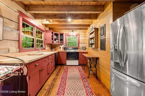 Kitchen - 979 Penn Run Rd, Bee Spring, KY 42207 photo 2 of 4