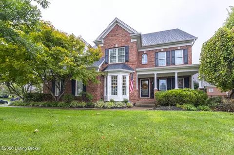 2211 Claymore Cir, Louisville, KY 40245
