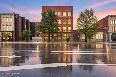 309 E Market St #204, Louisville, KY 40202