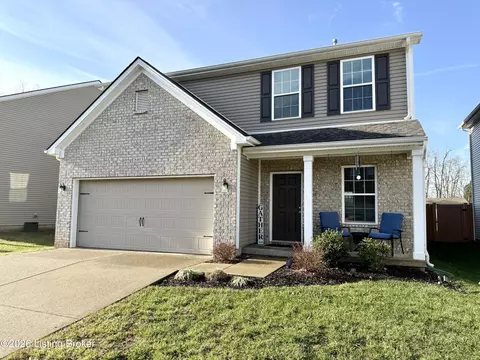 8403 Gateway Run Rd, Louisville, KY 40229