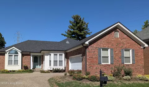 1028 Westgate Pl, Louisville, KY 40207