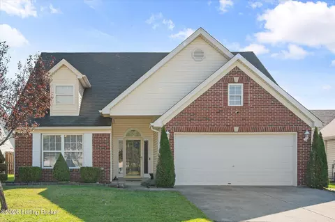 11203 Woodridge Lake Way, Louisville, KY 40272
