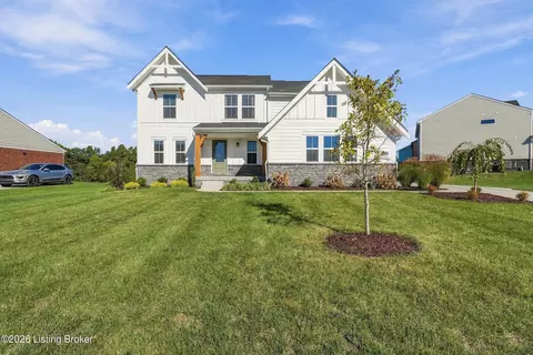 2224 Summit View Ct, La Grange, KY 40031