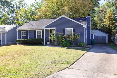 7102 Lydgate Dr, Louisville, KY 40222