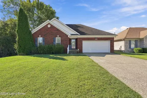 6902 Barbrook Rd, Louisville, KY 40258