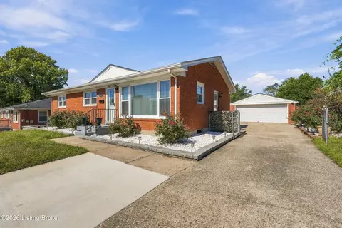 6019 Colebrooke Ln, Louisville, KY 40219