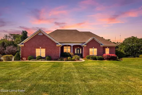 1002 Bunker Hill Dr, Lawrenceburg, KY 40342