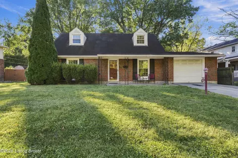 4406 Lynnbrook Dr, Louisville, KY 40220