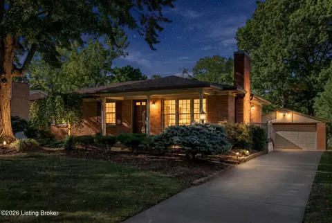 8402 Michael Ray Dr, Louisville, KY 40219