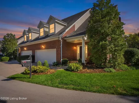 9000 Lyndon Lakes Pl, Louisville, KY 40242