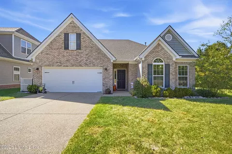 2330 Somersly Pl, Louisville, KY 40245