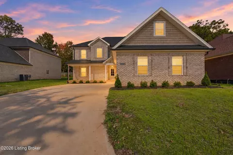 10505 Holly Berry Dr, Louisville, KY 40299