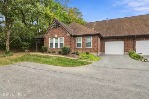 2101 Eastbridge Ct, Louisville, KY 40223