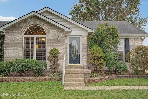 249 Forest Ridge Dr, Mount Washington, KY 40047