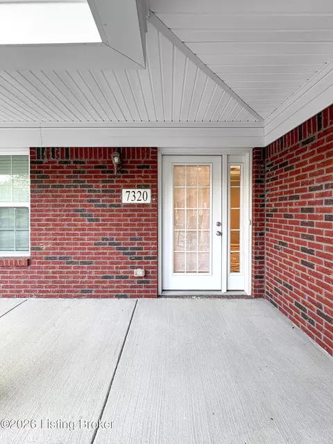 7320 Fox Hollow Way #7320, Louisville, KY 40228