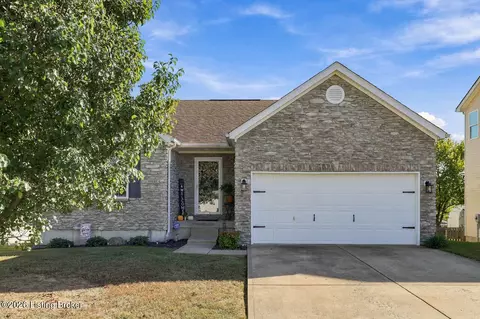 10111 Hornbeam Blvd, Louisville, KY 40228