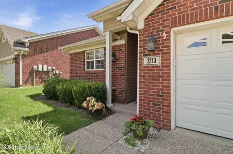 3213 Stony Farm Dr, Jeffersontown, KY 40299