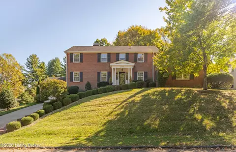 2406 Gray Fox Rd, Louisville, KY 40205