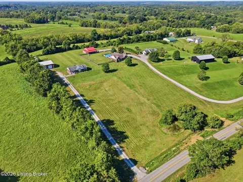 1699 Wilsonville Rd, Fisherville, KY 40023