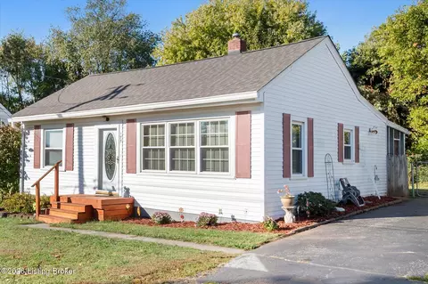 177 Eastview Cir, Shelbyville, KY 40065