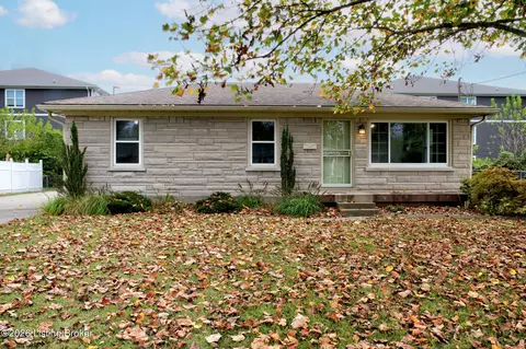 5423 Bungalow Dr, Louisville, KY 40258
