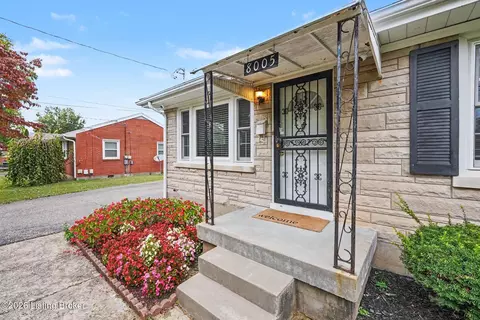 8005 Pina Way, Louisville, KY 40219
