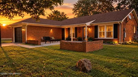 6805 Holly Lake Dr, Louisville, KY 40291