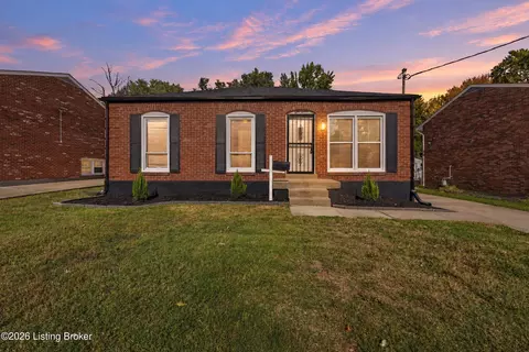815 Iroquois Ave, Louisville, KY 40214