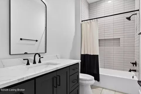 Bath - 11500 River Beauty Loop, Prospect, KY 40059 photo 5 of 5