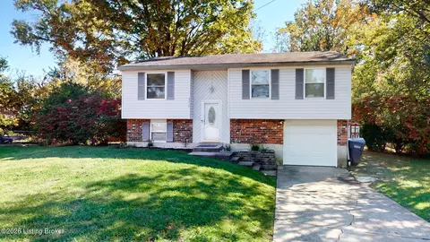 5217 Firwood Ln, Louisville, KY 40291