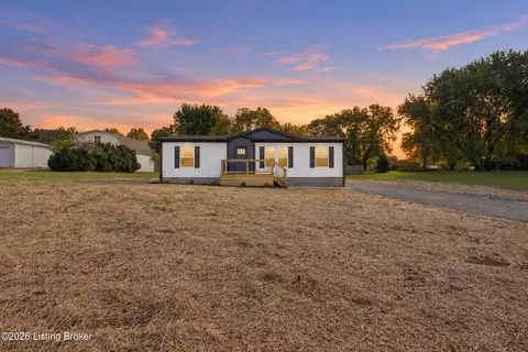 85 Red Bud Cir, Taylorsville, KY 40071