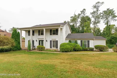 5206 Moccasin Trl, Louisville, KY 40207
