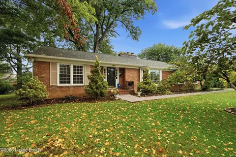 7501 Tudor Ct, Louisville, KY 40222