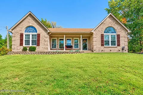 4038 E Doe Valley Pkwy, Brandenburg, KY 40108