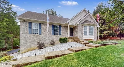 3002 Log Cabin Ct, Crestwood, KY 40014