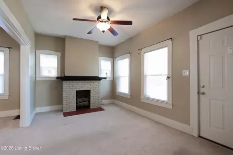 721 N Barbee Way, Louisville, KY 40217