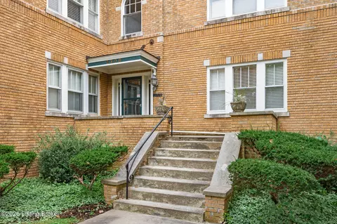 2308 Woodbourne Ave #9, Louisville, KY 40205