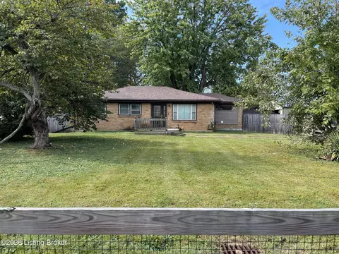 2124 Quillman Dr, Louisville, KY 40214