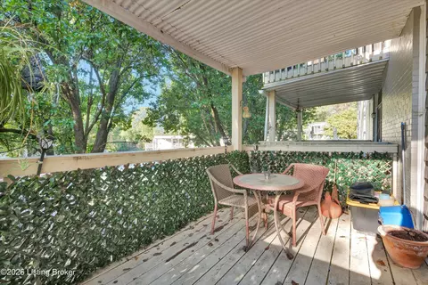 1815 Gardiner Ln #K90, Louisville, KY 40205