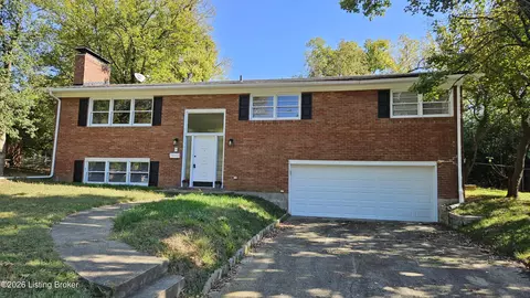 3132 Sunny Ln, Louisville, KY 40205