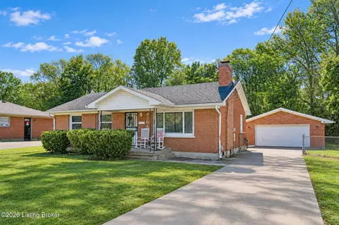 4308 Flintlock Dr, Louisville, KY 40216