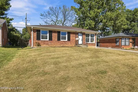 3516 Saint Edwards Dr, Louisville, KY 40299
