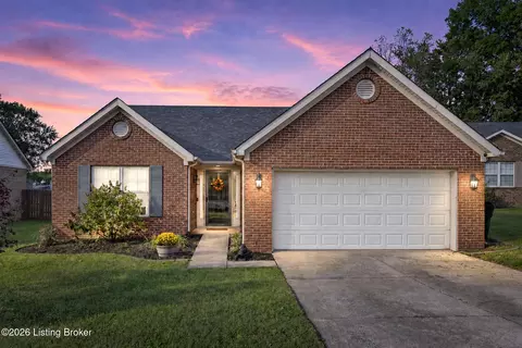 4027 Heatherview Rd, Louisville, KY 40218