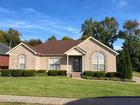 8429 Grandel Forest Way, Louisville, KY 40258