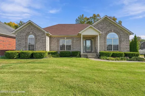 8429 Grandel Forest Way, Louisville, KY 40258