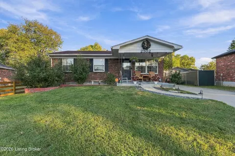 2502 Tavistock Ct, Louisville, KY 40272