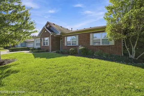 9802 Newquay Cir, Louisville, KY 40241
