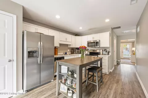 7318 Fox Hollow Way #7318, Louisville, KY 40228
