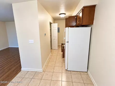 4501 S 6th St # 33-2, Louisville, KY 40214