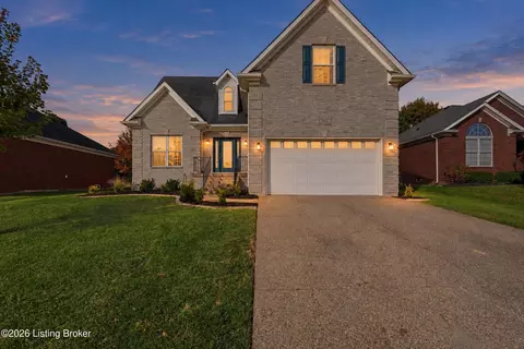 7910 Windgate Dr, Louisville, KY 40291